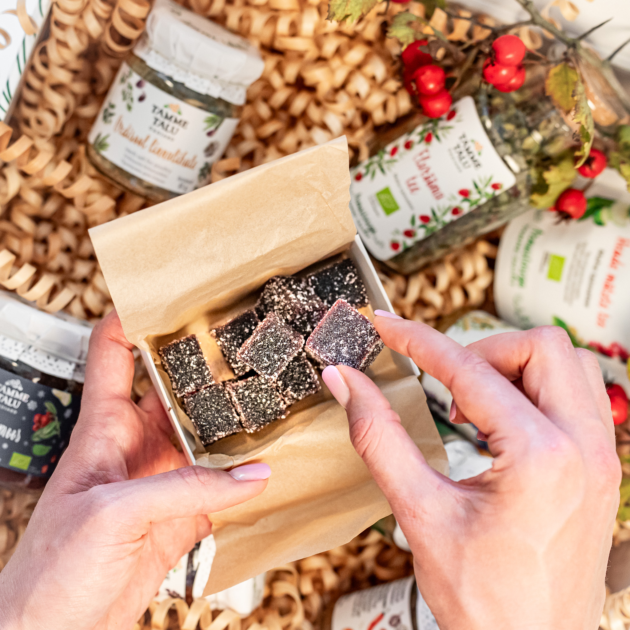 tamme talu ürdiaed, kinkekarp, kinkekomplekt, ärikingitus, särisevad hetked, mustsõstra marmelaad